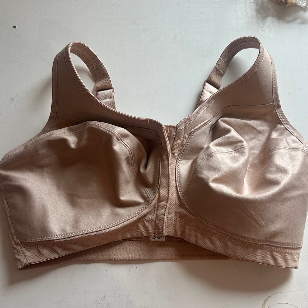 Glamorise Women's Cream Bra 38F women’s‎ everyday beige brown nude front latch